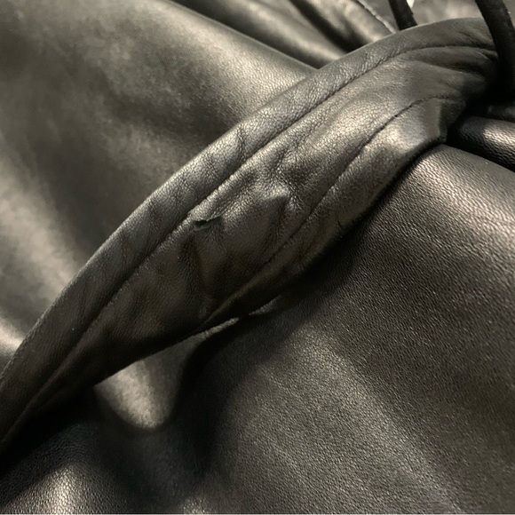Danier Leather Thinsulate Coat with removable liner. - Picture 7 of 10